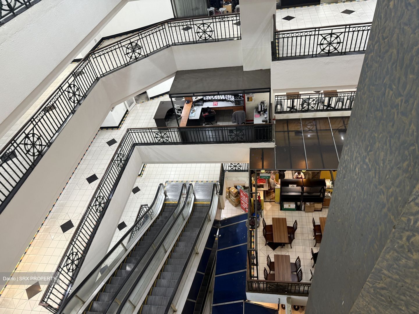Parklane Shopping Mall (D7), Shop House #527940201